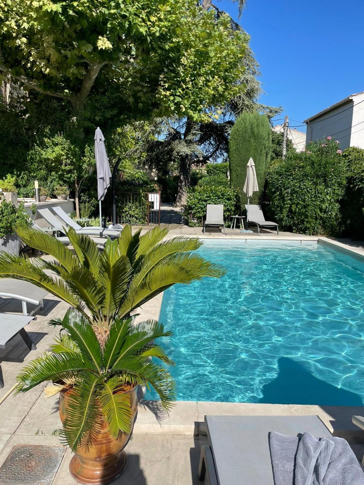 Le Castelet Des Alpilles Hotel Saint-Rémy-de-Provence Exterior foto